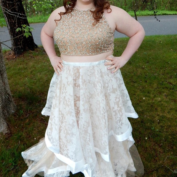 Pearl Prom Dress - Picture 2 of 4